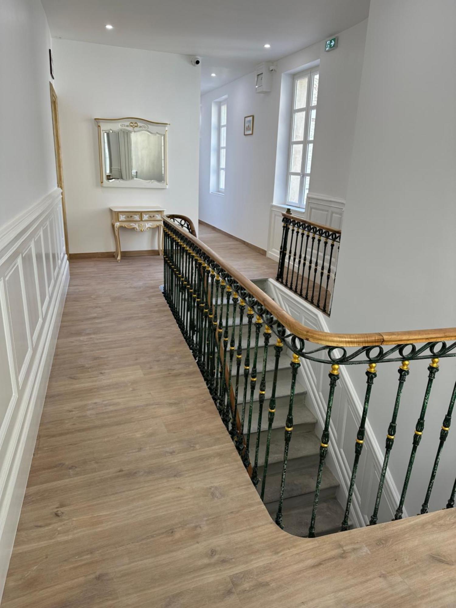 Studio Familial Du Cloitre Нарбонна Экстерьер фото